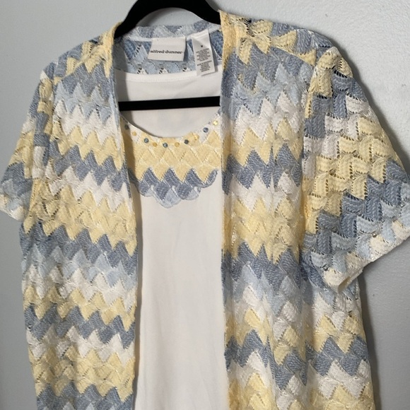 Alfred Dunner Twin Set Tank and Cardigan with Short Sleeves Size Medium Like New - Picture 3 of 7